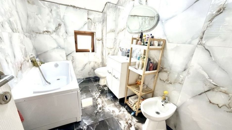 Casa de vanzare intre alba si micesti - Poză 8