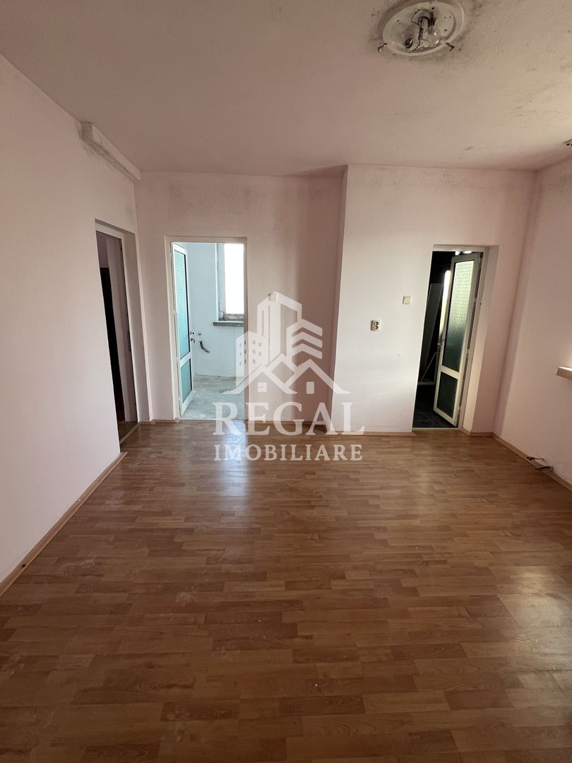 Casă de vânzare în sat Bos – oportunitate pentru locuință sau afacere - Poză 12