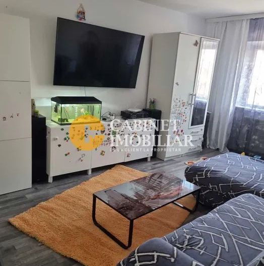 Cug - 3 Camere Decomandat  -Etaj 3 , Bloc 1986 - Poză 1