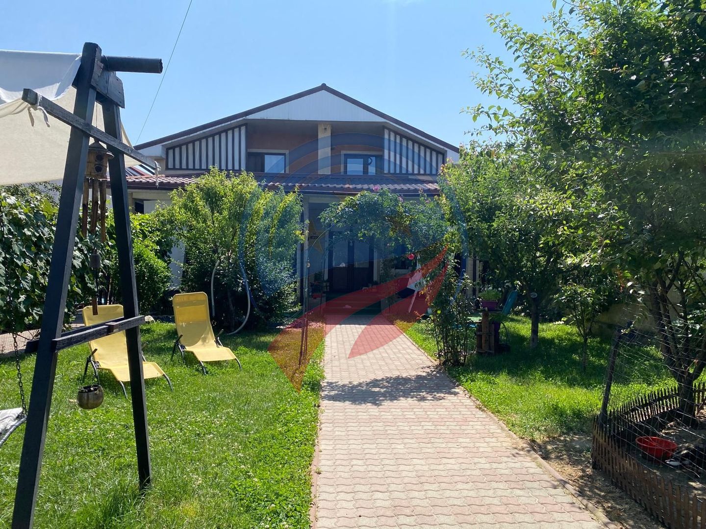 CASA DEOSEBITA APROAPE DE PROMENADA IN EUROCARTIER - Poză 16