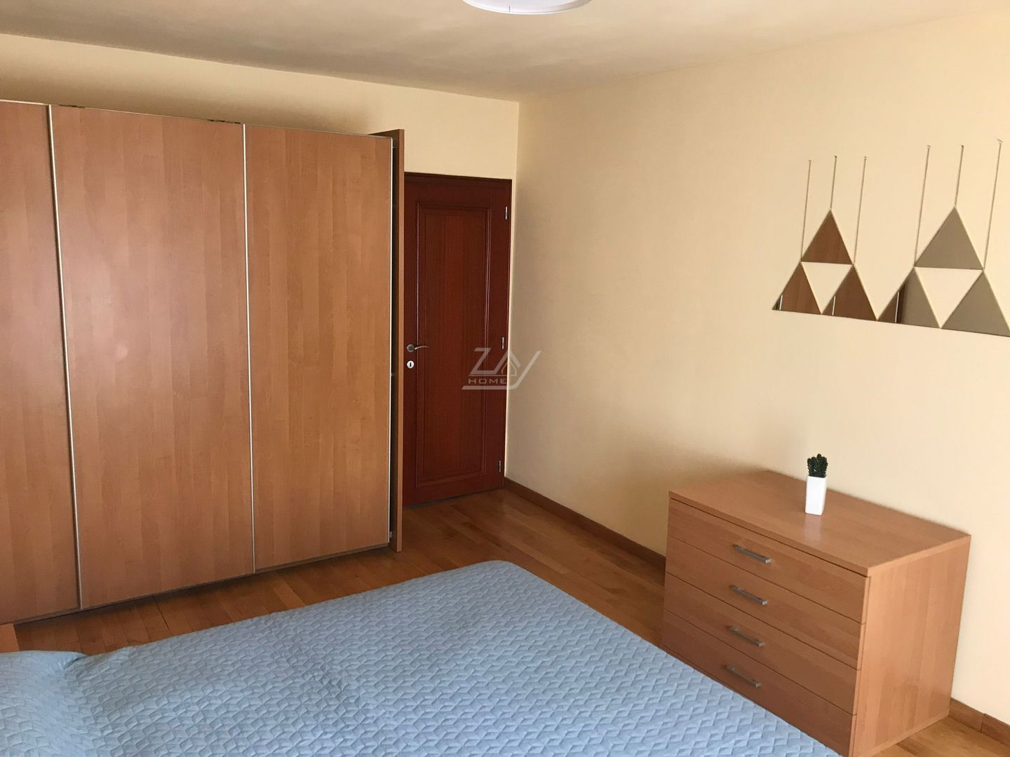Comision 0. Spatios. Mobilat si utilat complet. - Poză 9