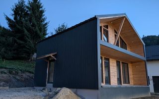 Cabana Noua 3 camere cu acces la Lac-teren 300 mp-terasa-Colibita - Poză 1
