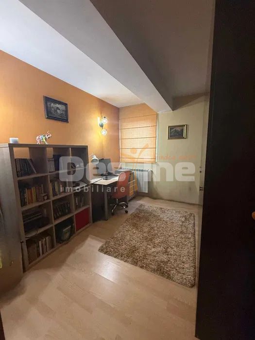 APARTAMENT 4 CAMERE +TERASA +2 LOCURI DE PARCARE - Poză 2