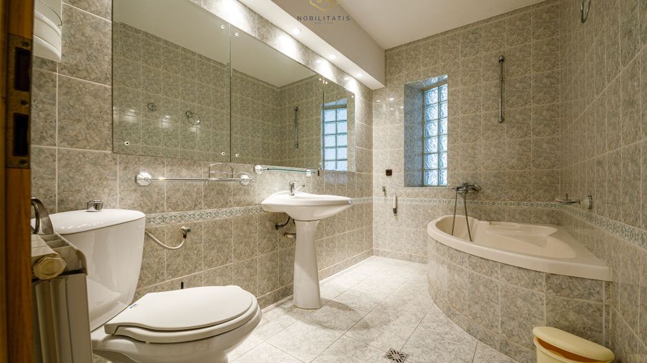 Inchiriat - Spatiu birouri 135 mp | Curte privata, 6 locuri parcare - Poză 9