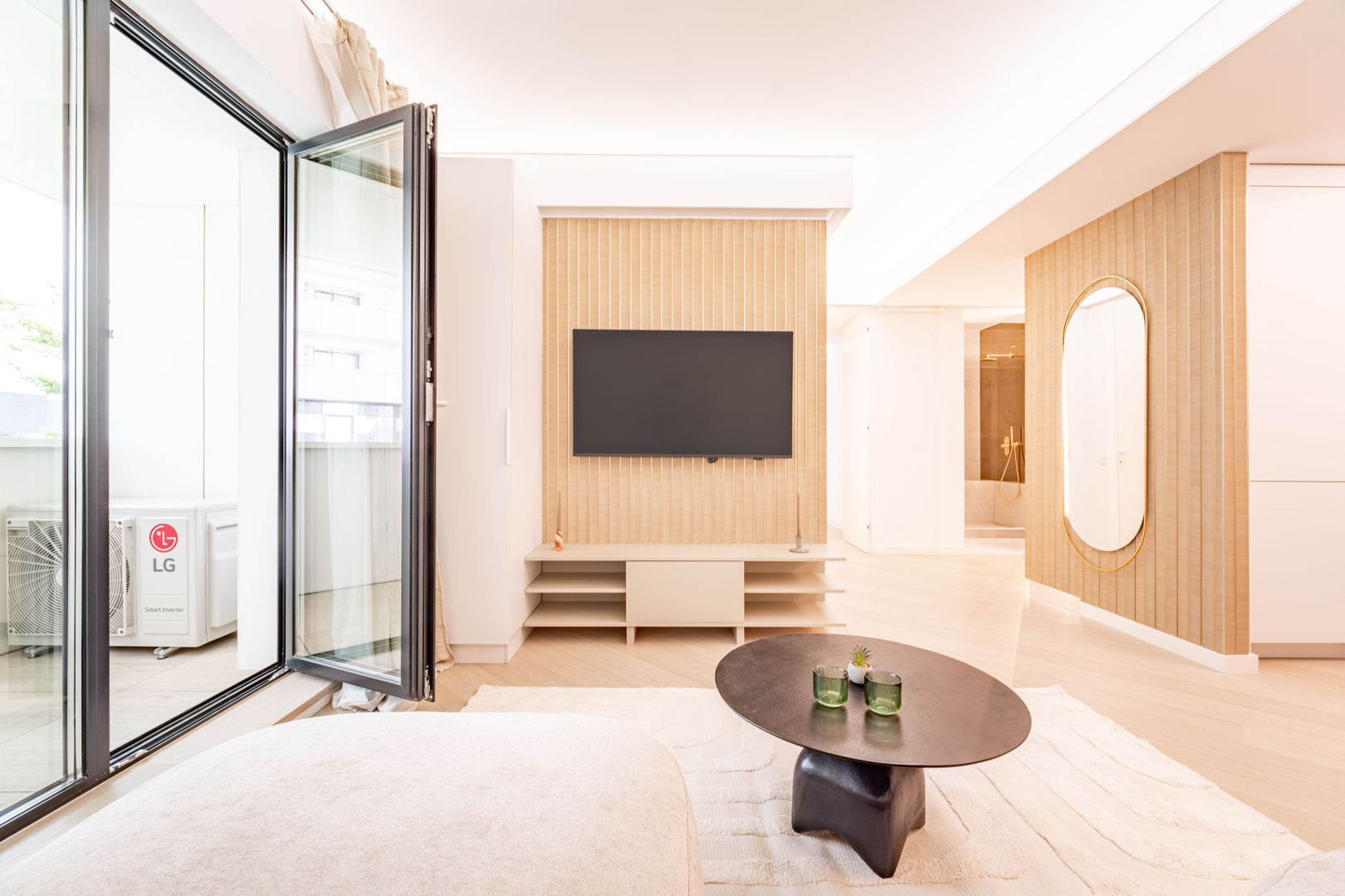 Apartament 3 camere I Design Unic I Cortina North - Poză 2