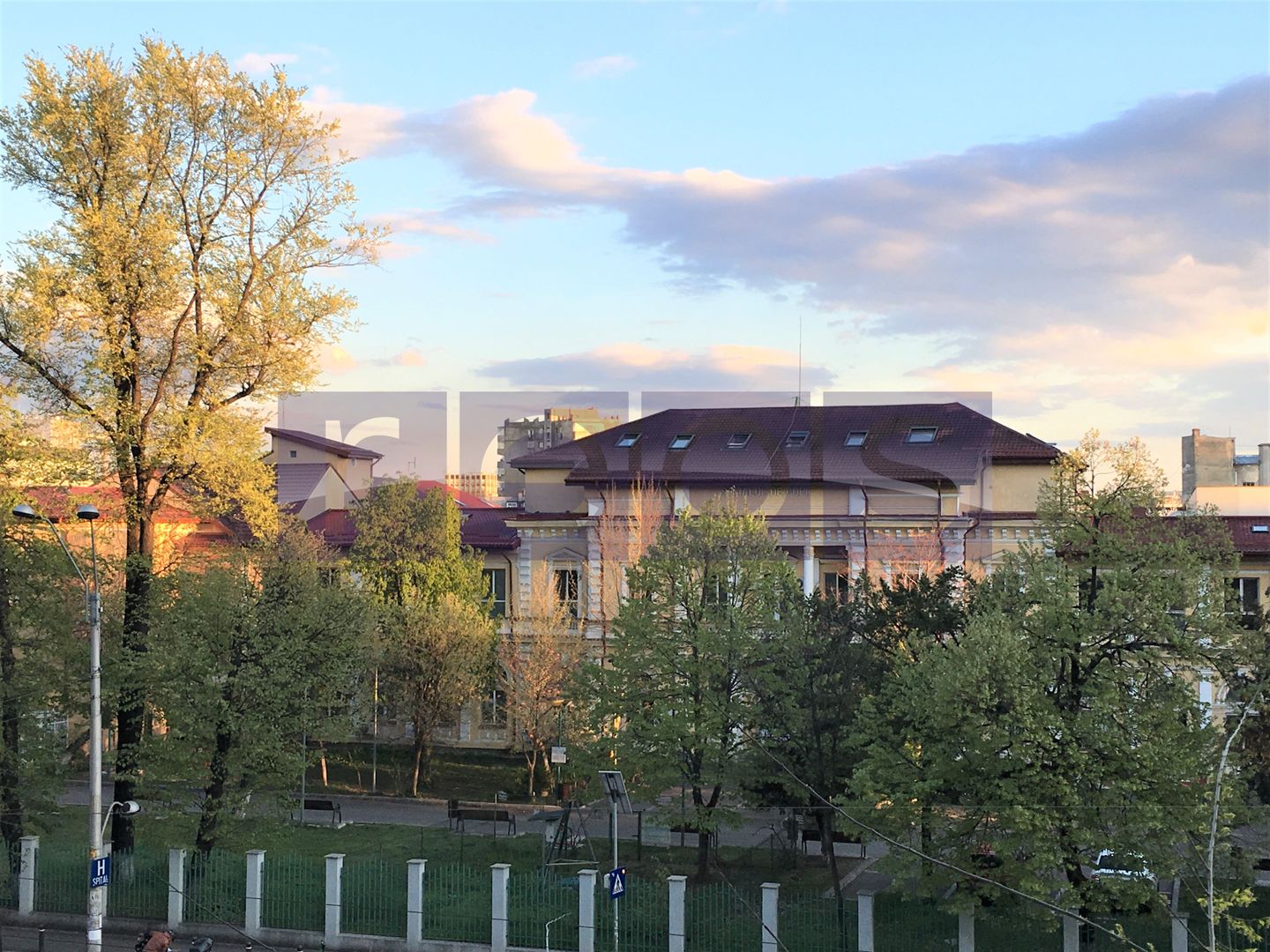 VANZARE APARTAMENT 2 CAMERE DECOMANDAT | ZONA VICTORIEI - Poză 11