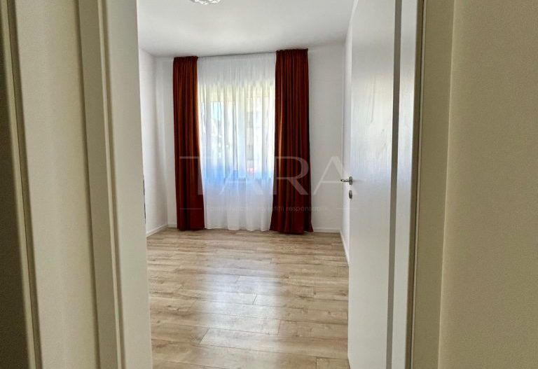 Apartament spațios cu 3 camere la parter înalt în zona Poligon Floreșt - Poză 6