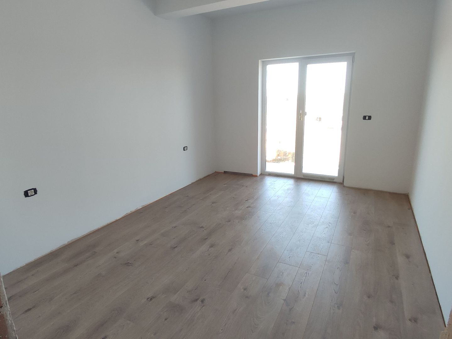 Sanandrei,Duplex P+E, Drum Asfaltat, Proiect Modern. - Poză 13