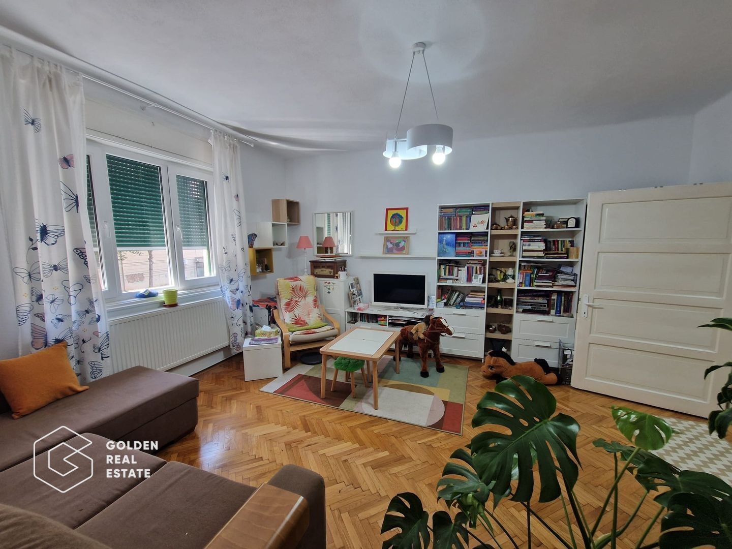 Apartament 3 camere, ultracentral, luminos si frumos amenajat - Poză 2