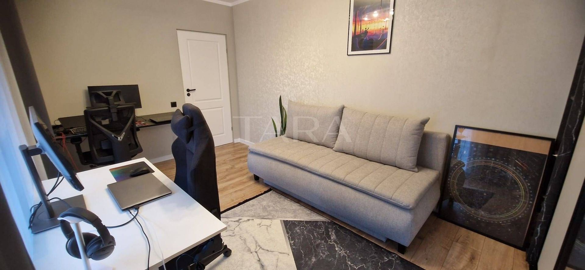 Apartament cu 3 camere, curte, terasă și parcare, zona Teilor. - Poză 3