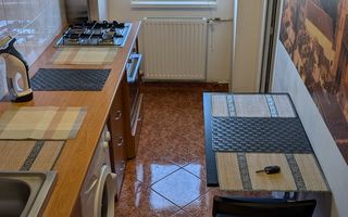 Mihai Bravu, Vatra Luminoasa, Piata Muncii - Poză 3