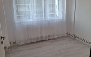 Apartament 2 camere, decomandat - Poză 2