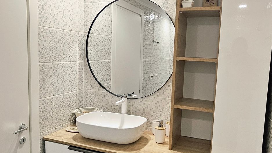 Sea View Olimp, Apartament 3 camere mobilat, vedere la mare - Poză 8