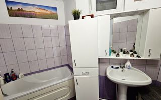 Casa 4 camere, 2 bai, 2 bucatarii, 1050 mp teren, zona Centru - Poză 9