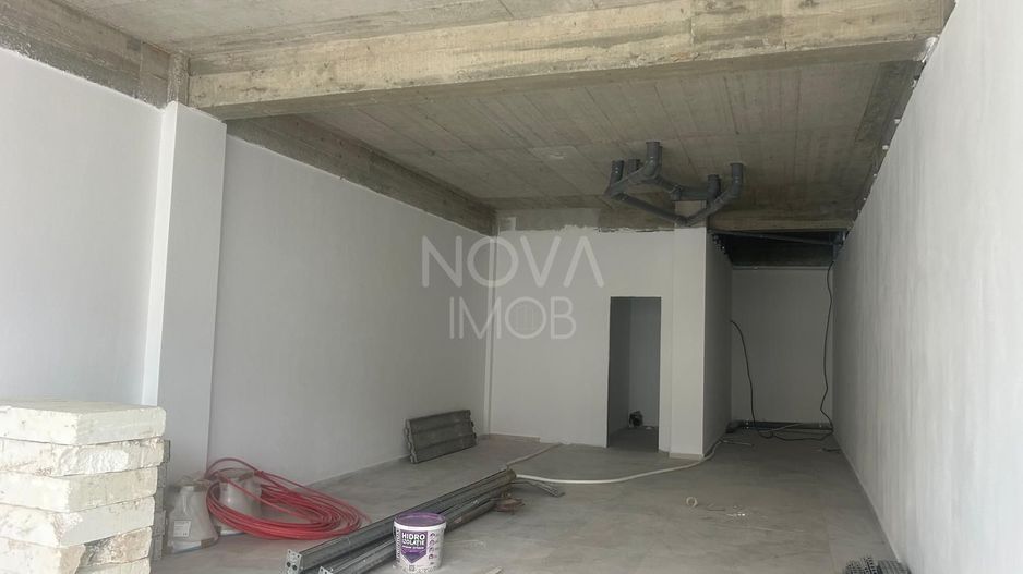Spatiu comercial de inchiriat 120 mp - vitrina la strada - Selimbar, zona Brana - Poză 4