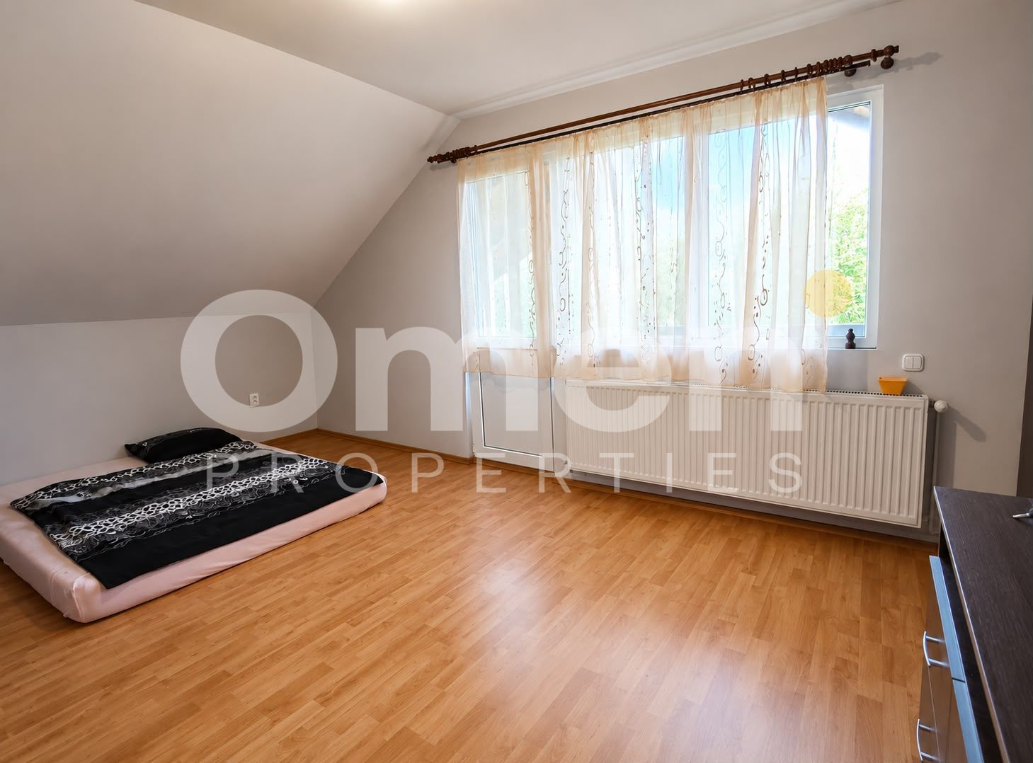 Casă P+M cu piscină și teren 1100 mp – Zona Vrancei, Baia Mare - Poză 7