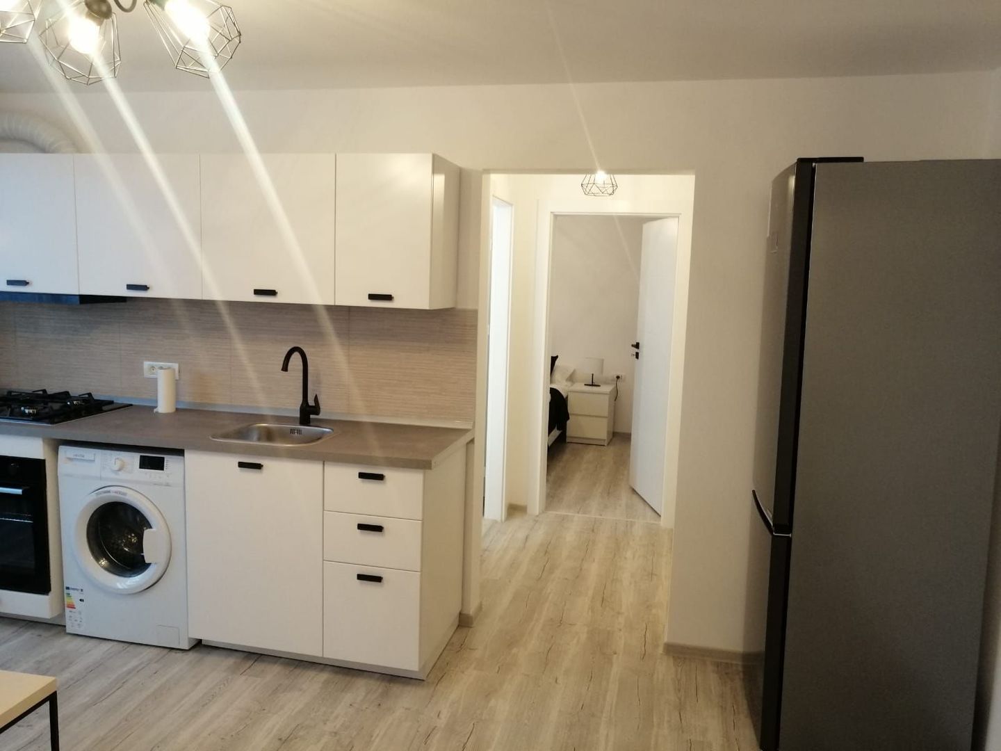 Medicina | 3 Camere | Etaj 1 | Centrala Proprie. - Poză 10