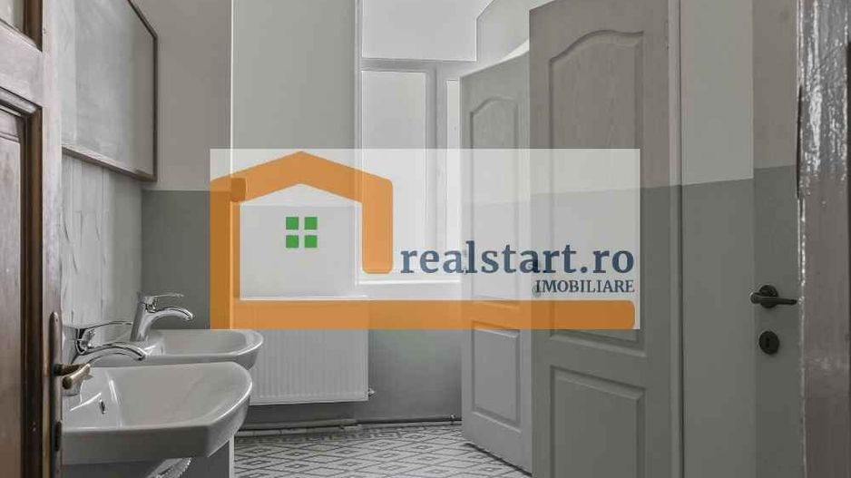 Vila individuala, S+P+E+Pod, curte 500mp, ideal Bistro-caffe, birouri - Poză 15