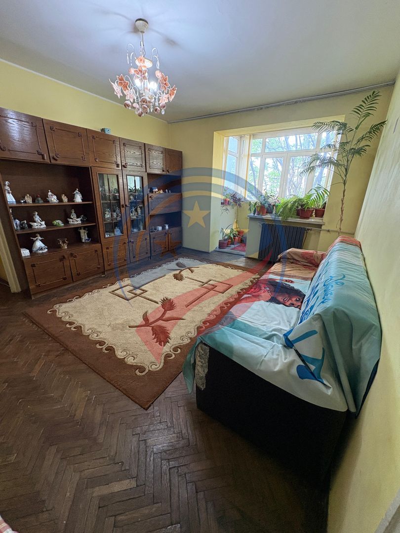 APARTAMENT 4 CAMERE , ETAJ 3 din 4, 2 BAI, 2 BALCOANE, CALEA SEVERINULUI - Poză 1