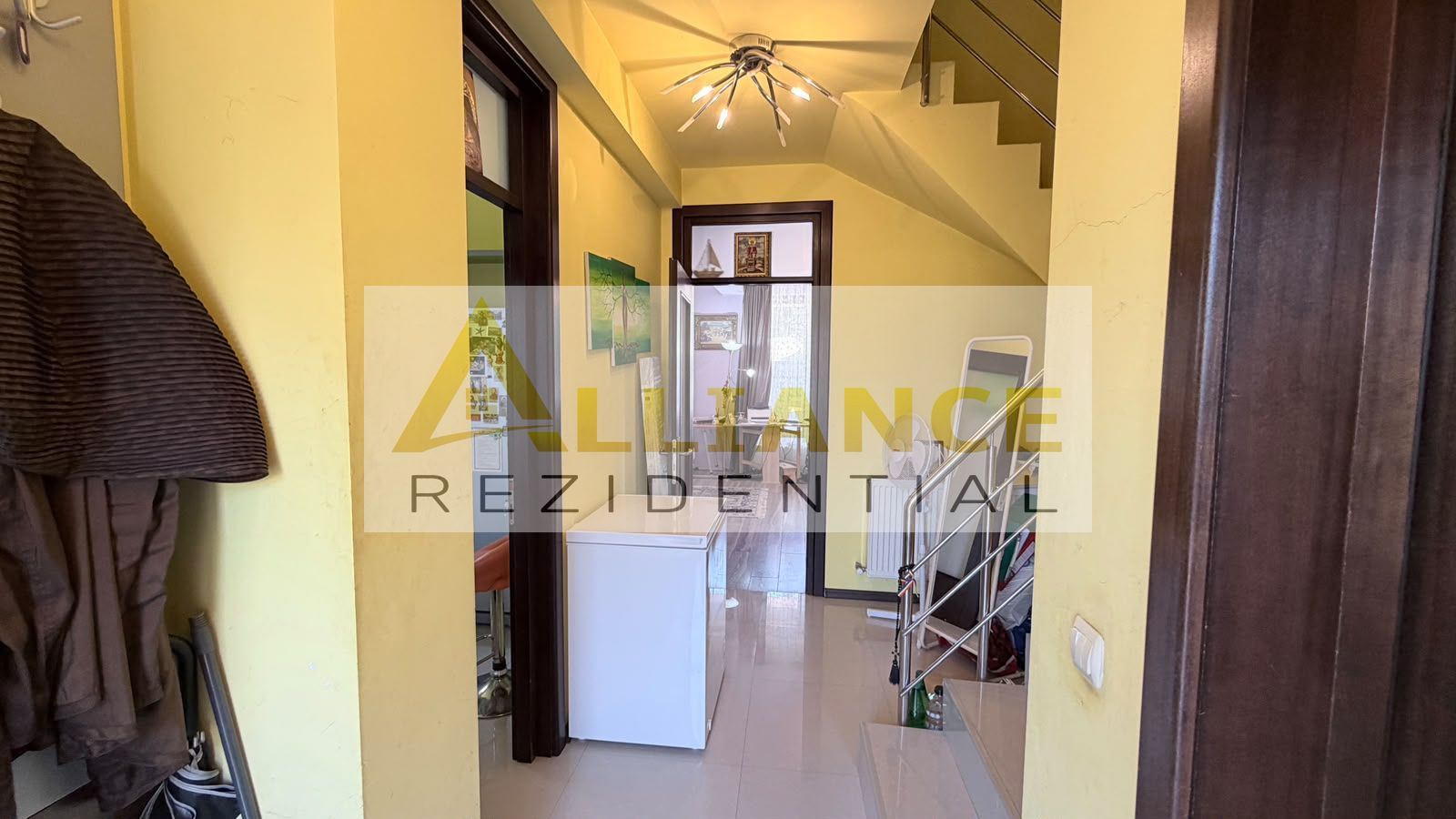 Duplex - 4 camere - 2 bai - 258mp teren - Poză 8