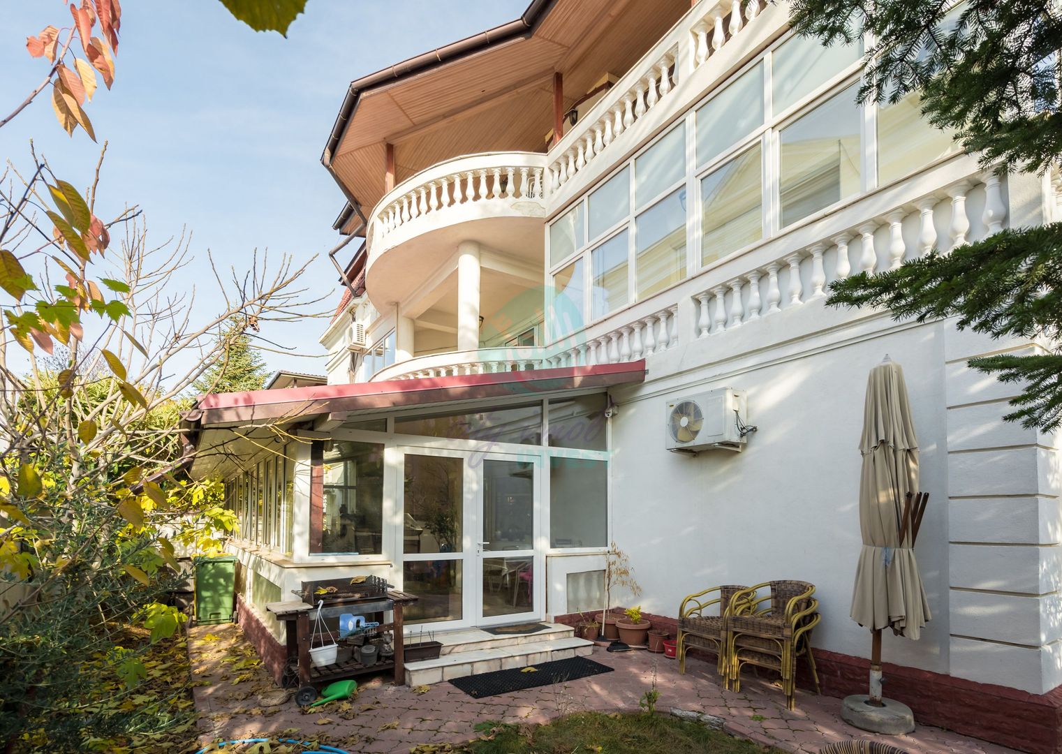 Vila spatioasa in zona Erou Iancu Nicolae - British School - Poză 4