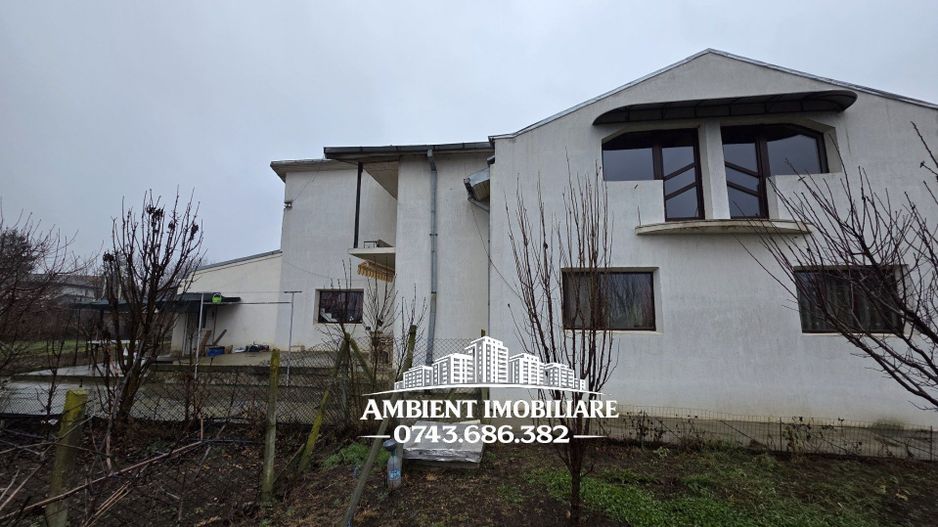 VILĂ DUPLEX P+M, teren 900 mp, VASLUI str. V. SILVESTRU; - Poză 3