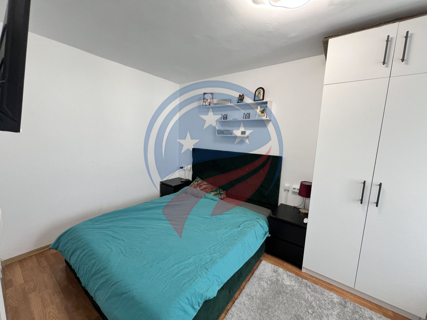 Apartament de vânzare Craiovita - Poză 1