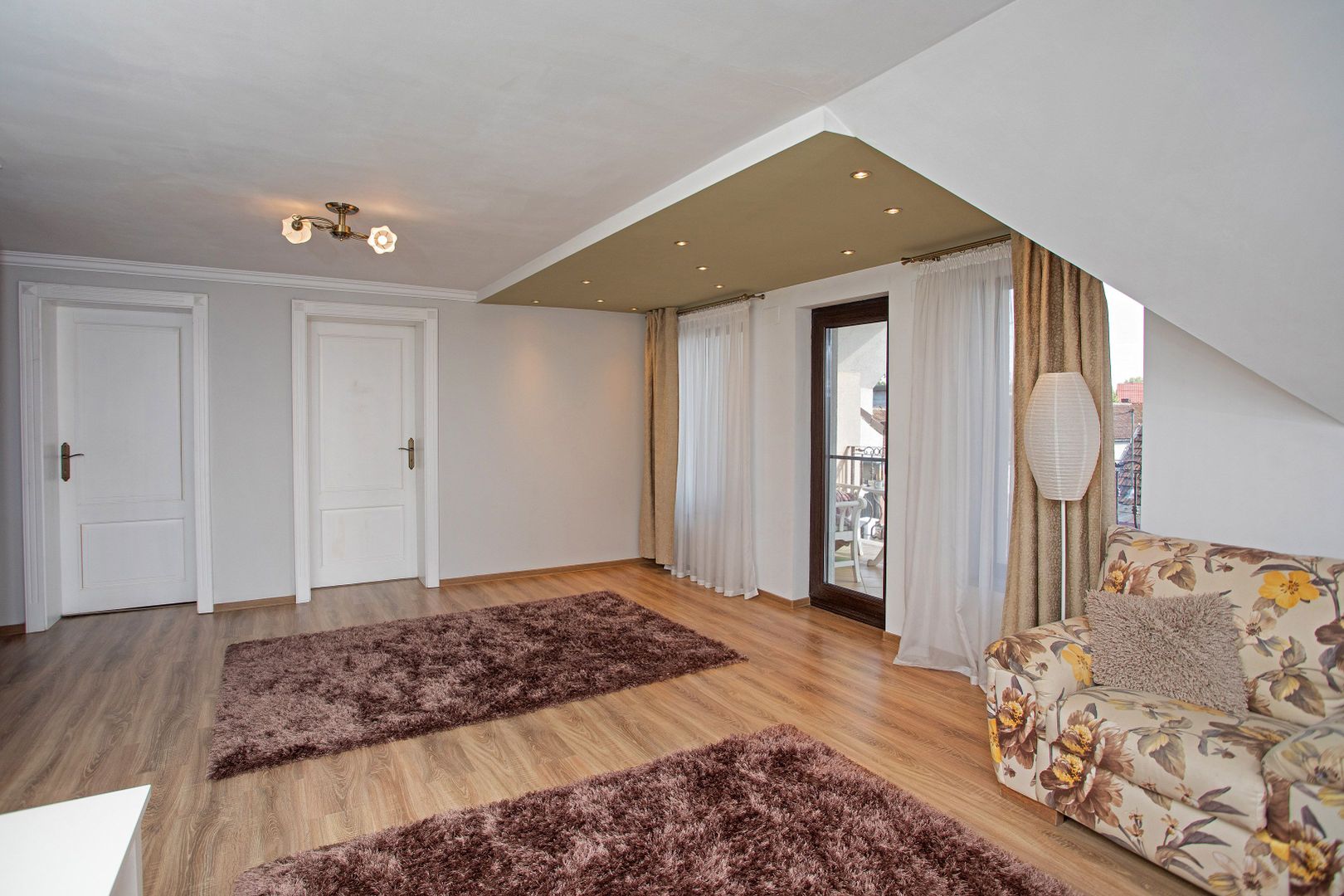 Vilă P+M, Clujului, 190 mp, teren 520 mp, singur în curte. 230 000 E - Poză 31