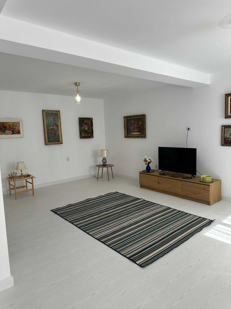 Casa deosebita  D+P+E+M zona centrala - Poză 8