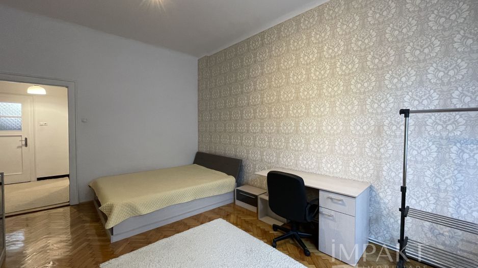 Apartament cu o cameră în zona centrala! - Poză 2