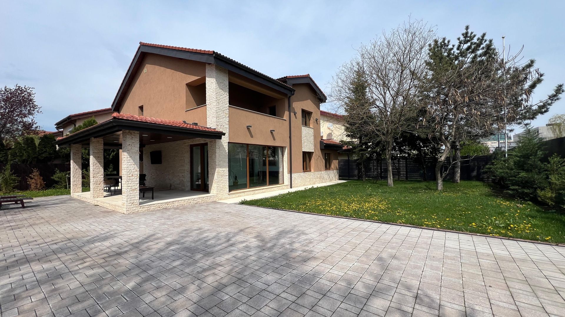 Vila individuala cu teren 570 Pipera | dotata cu panouri solare - Poză 2