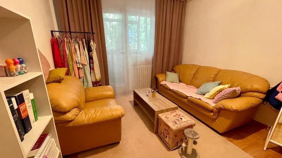 APARTAMENT 2 CAMERE CONFORT 2 LUJERULUI - Poză 1