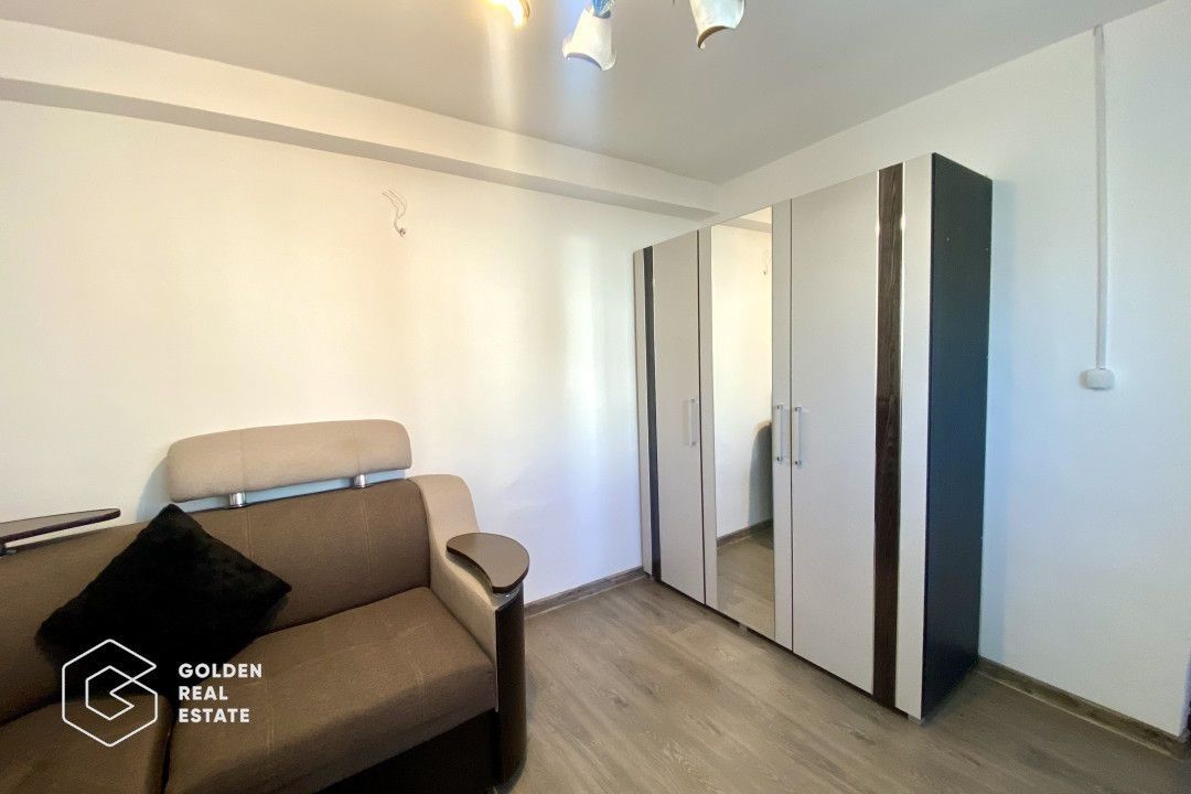 Casă de vânzare în Titu, jud. Dâmbovița, amenajată complet - Poză 13