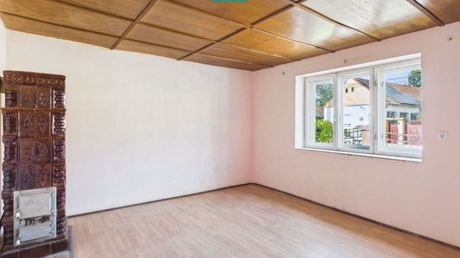 Casă Tileagd, 25 km Oradea, teren 328 mp - Poză 8
