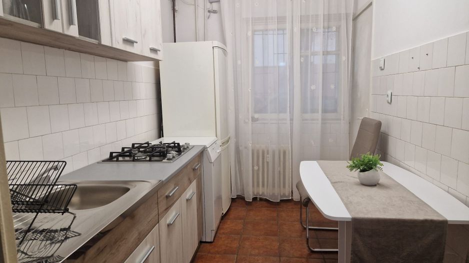 Spitalul Judetean-Calea Martirilor | 2 Camere | Necesita renovare - Poză 5