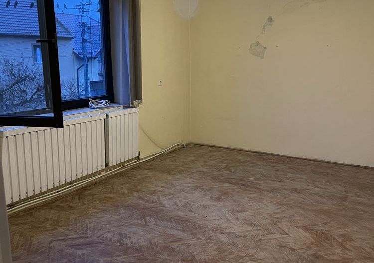 CASǍ DE VÂNZARE în mun. Satu Mare (Zona 14 Mai) - Poză 5