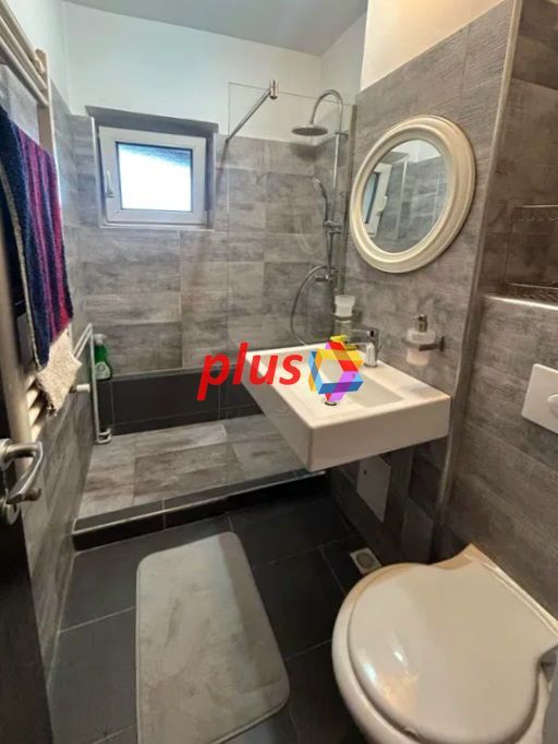 Apartament cu patru camere, zona Florilor/Craiter , 80 mp - Poză 6