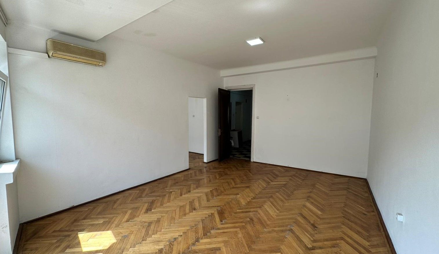 Cladire 1001 mp utili Universitate 2S+P+4E+Pod autorizatie fatada - Poză 9