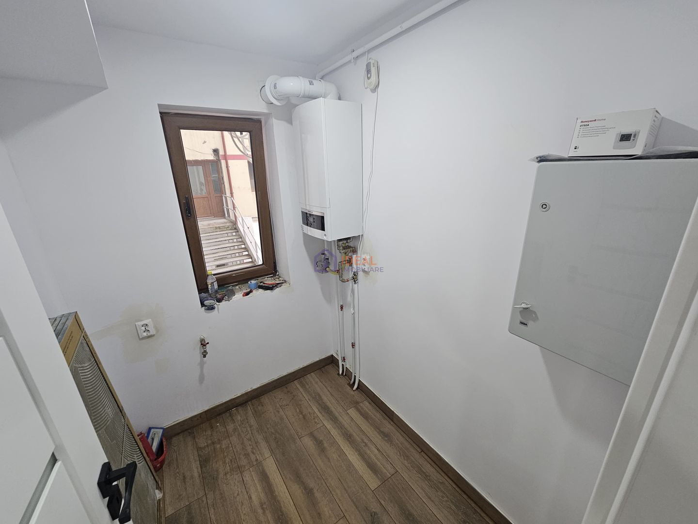 Apartament cu 3 camere si terasa LA CHEIE, 112 mp utili, zona Turnisor - Poză 7