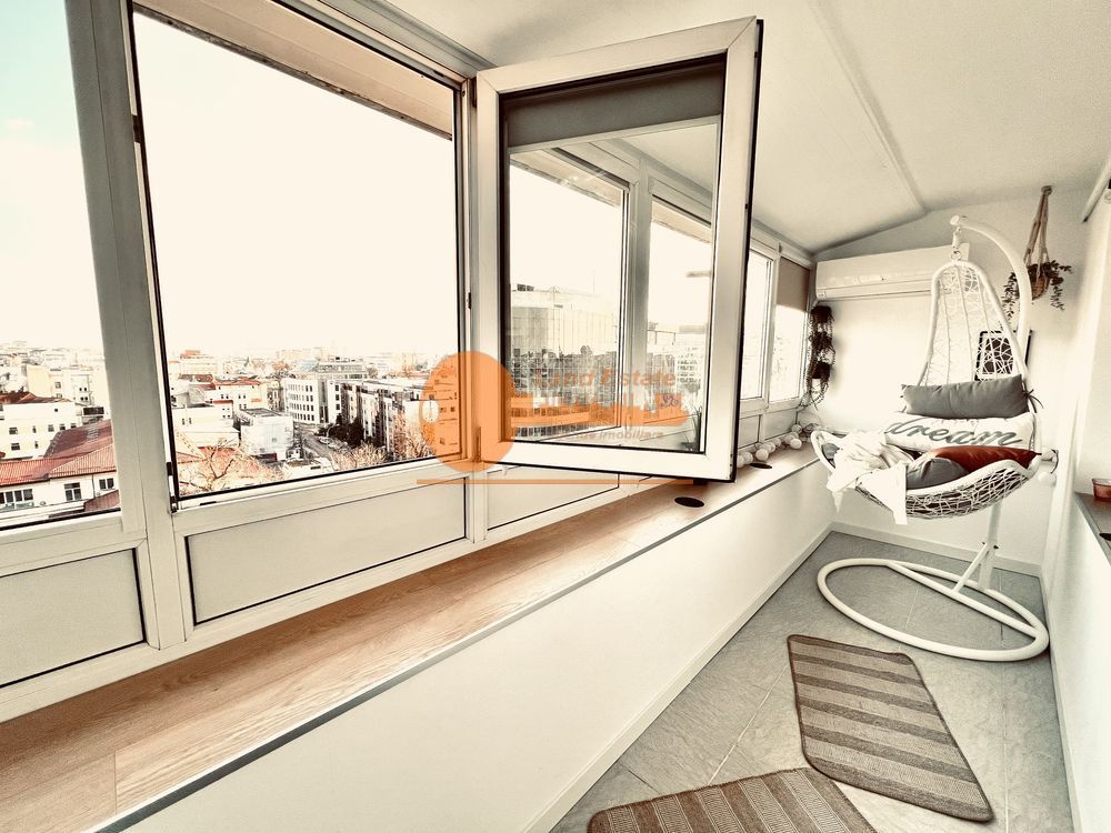 Garsoniera Piata Victoriei ( vedere panoramica ) - Poză 1