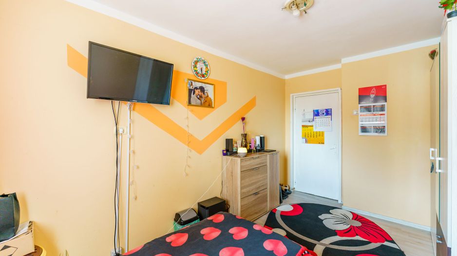 Apartament cu 3 camere în cartierul Vlaicu - Poză 9