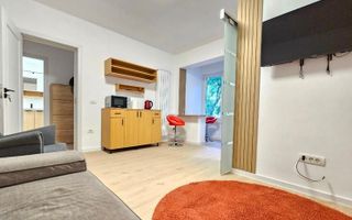 Decomandat 2 Camere Renovat Loc de Parcare Aparatorii Patriei - Poză 1