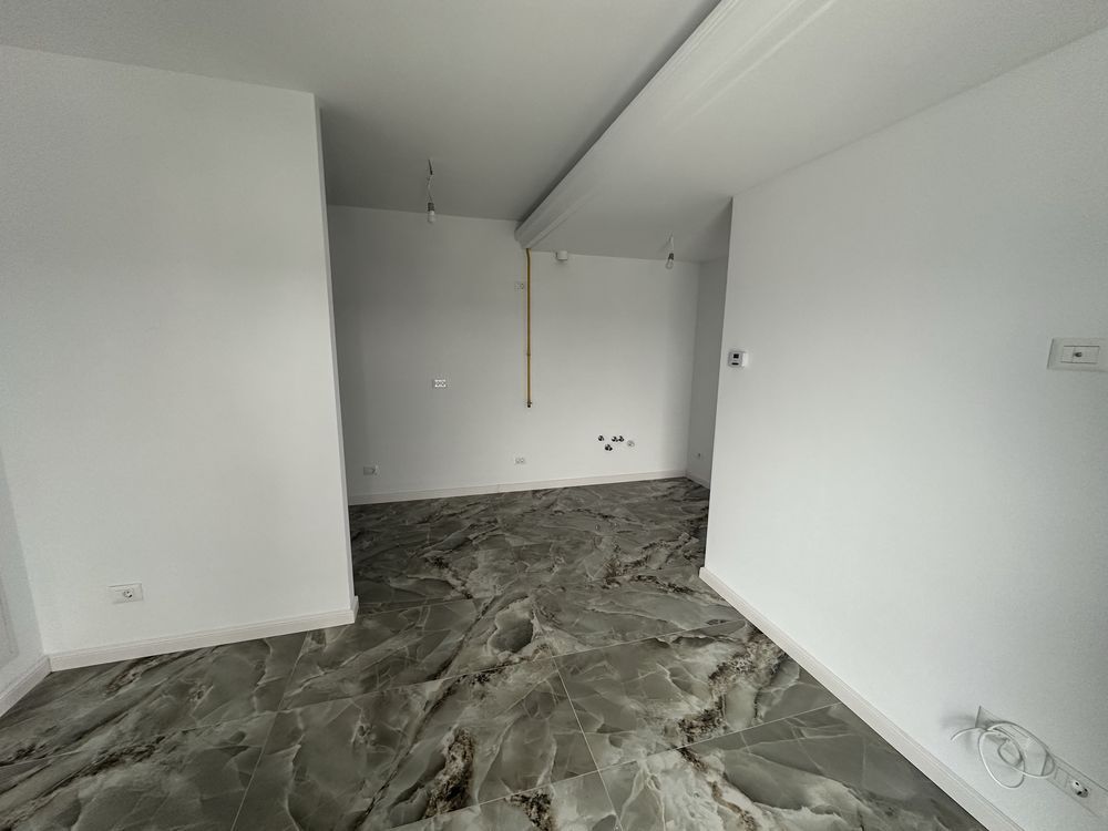 Apartament nemobilat de inchiriat - Poză 6