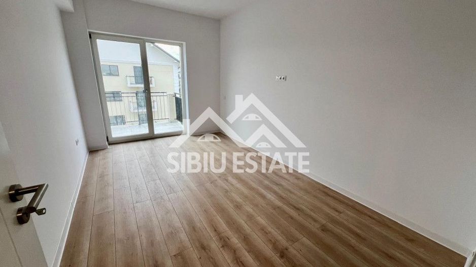 Apartament 3 camere, 2 bai  , parcare, boxă, Selimbar - Poză 4