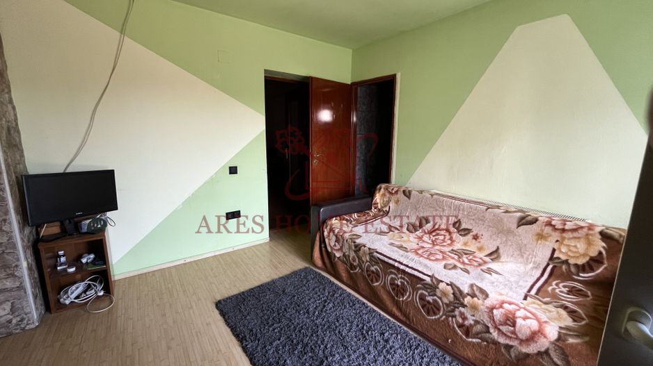 Casă individuală P+1+pod, pe piloni cu panouri solare - Poză 9