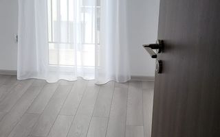 închiriez apartament - Poză 1