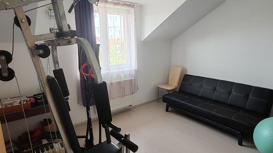 VÂNDUT! I 1/2 Duplex P+1 I Sânmihaiu Român - Poză 6