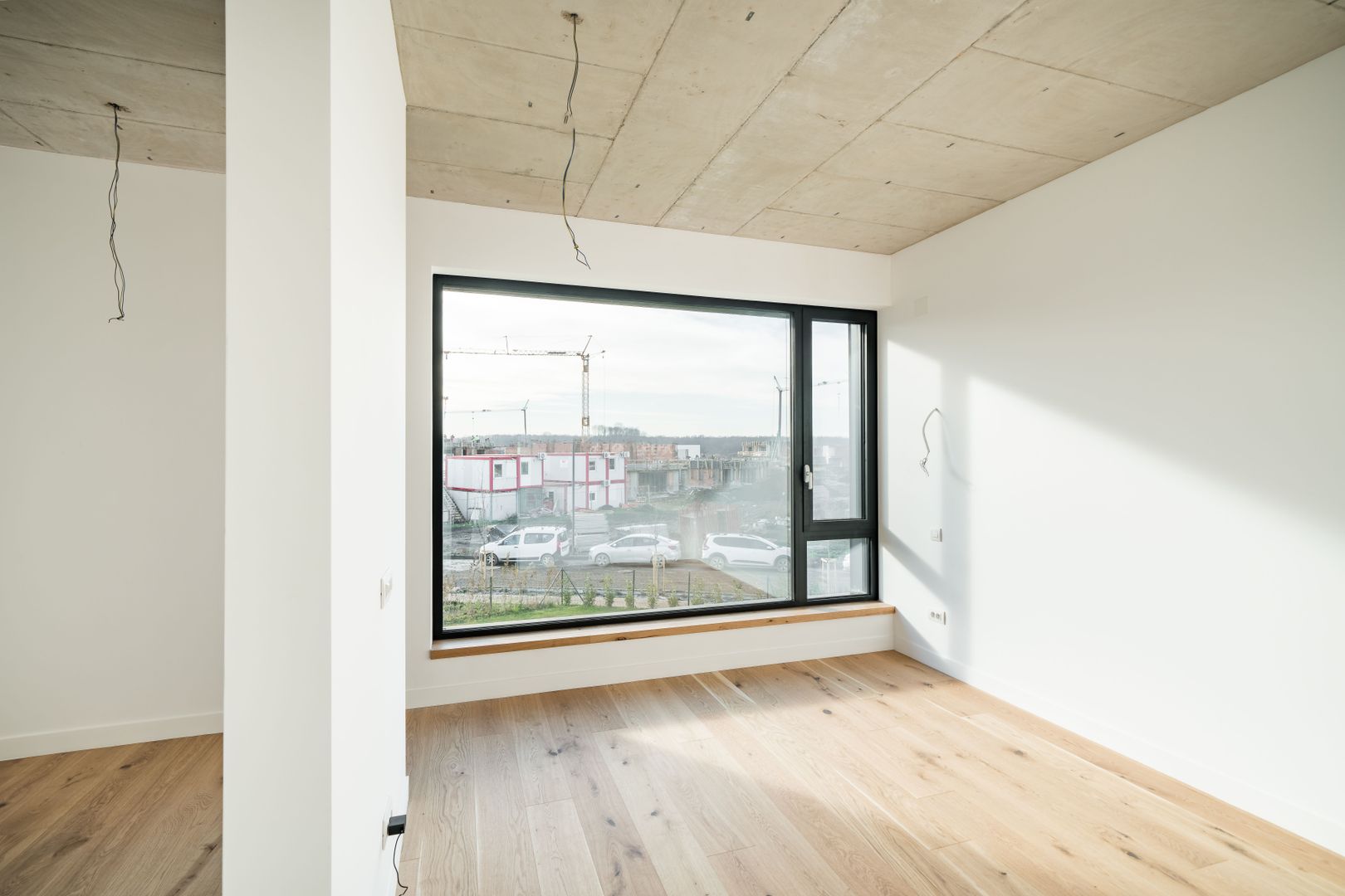 Vila tip UV10 mobilata partial in Amber Forest-prima inchiririere - Poză 19