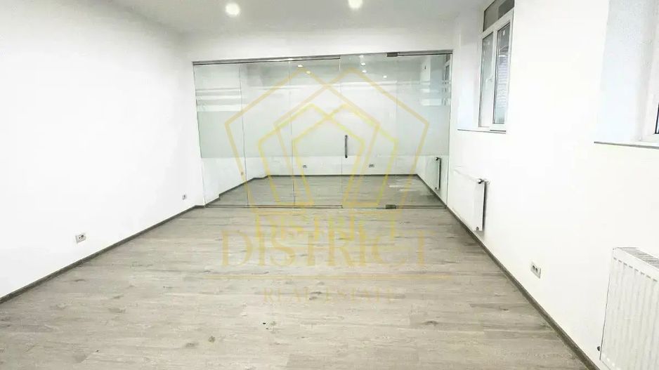 Spatiu birouri renovat I Semicentral - Poză 3