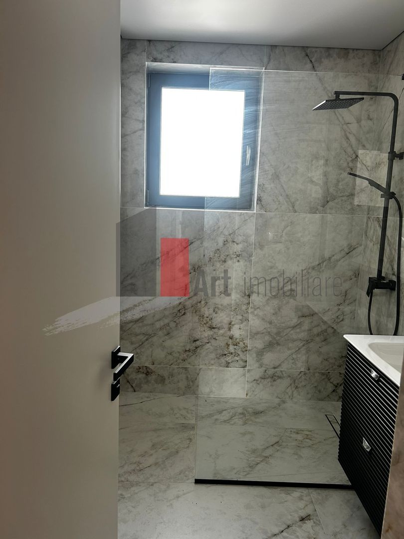 Apartament cu 3 camere - Zona Unirii - Poză 3